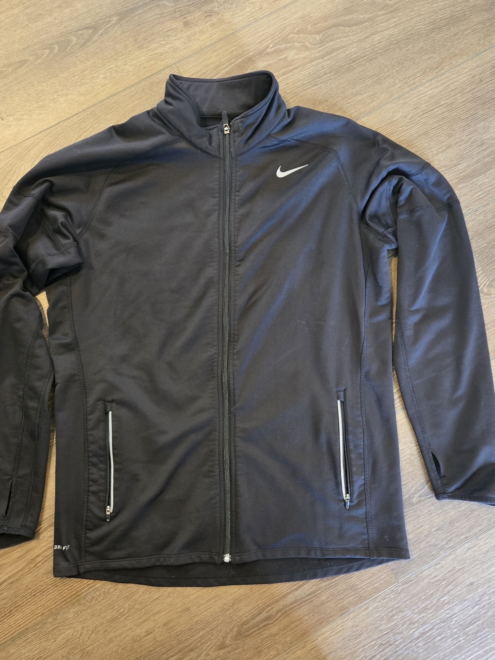 Nike Black Men’s Full-Zip Performance Jacket with Reflective Accents
